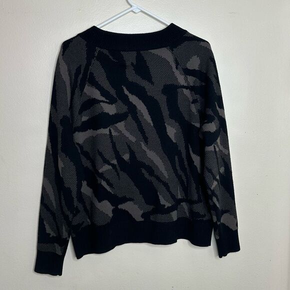 Athleta Jacquard Crew Neck Sweater Animal Zebra Merino Wool Blend size Large - Picture 7 of 7
